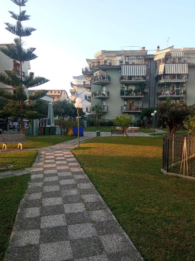 B&B Cleopatra Scalea Esterno foto